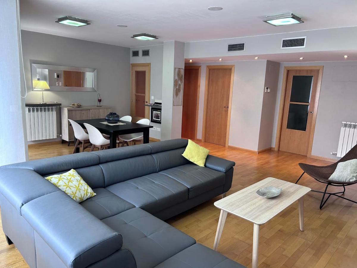 Juncal Bonito Loft, 110 M2 Apartment Zaragoza Luaran gambar