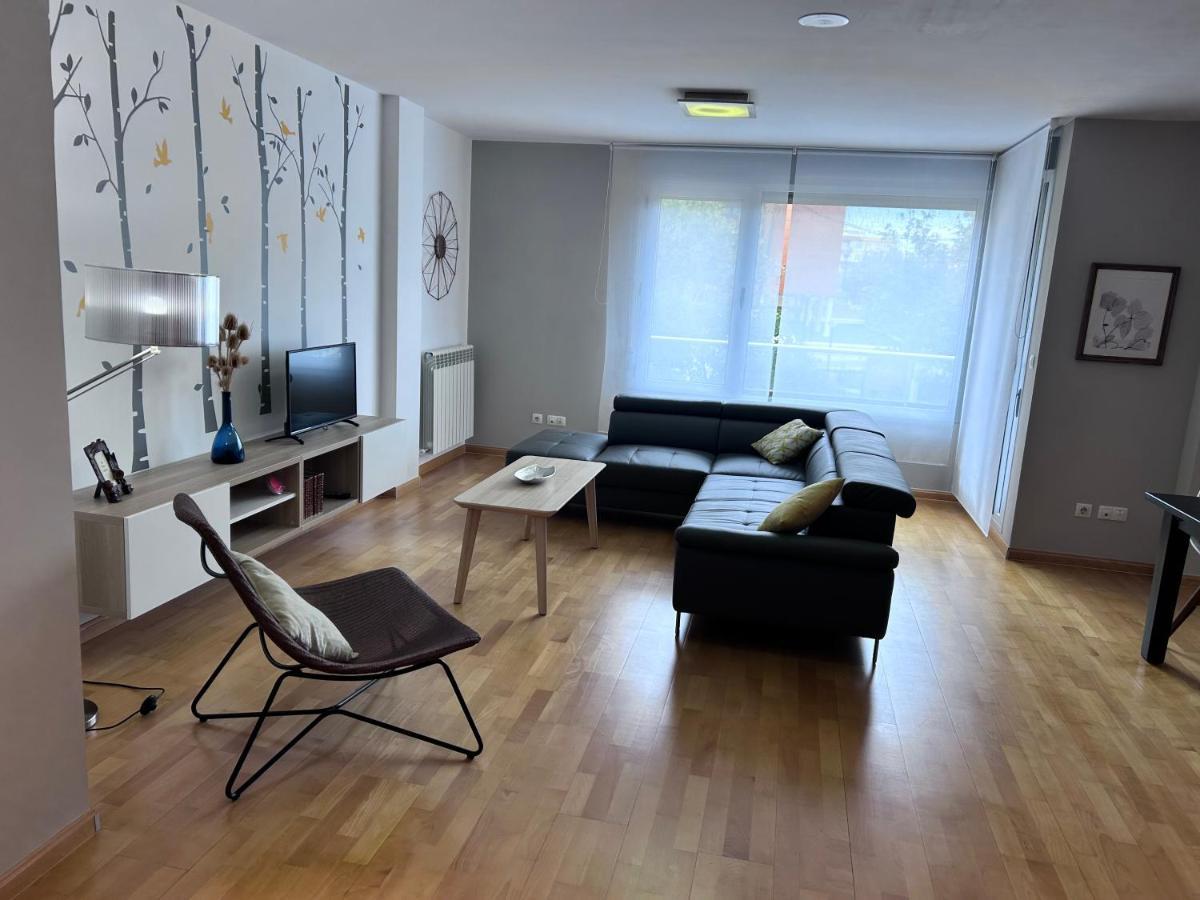 Juncal Bonito Loft, 110 M2 Apartment Zaragoza Luaran gambar